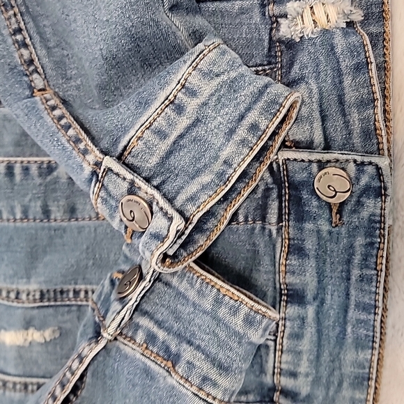 Earl Jeans Distressed Denim Jacket - Picture 4 of 7